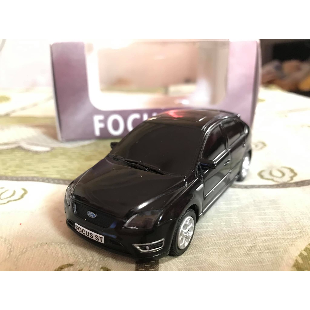 Ford focus 1/43 台灣原廠絕版塑制迴力車模型 全新盒裝 模型車