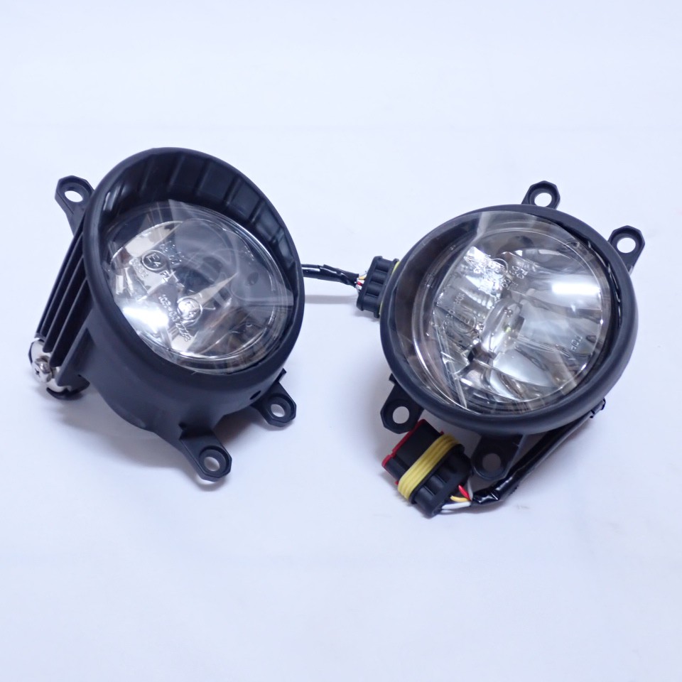 【一百世】LED 霧燈總成 適用 豐田 CAMRY 白晝燈 霧燈 日行燈 一組兩顆 含線組