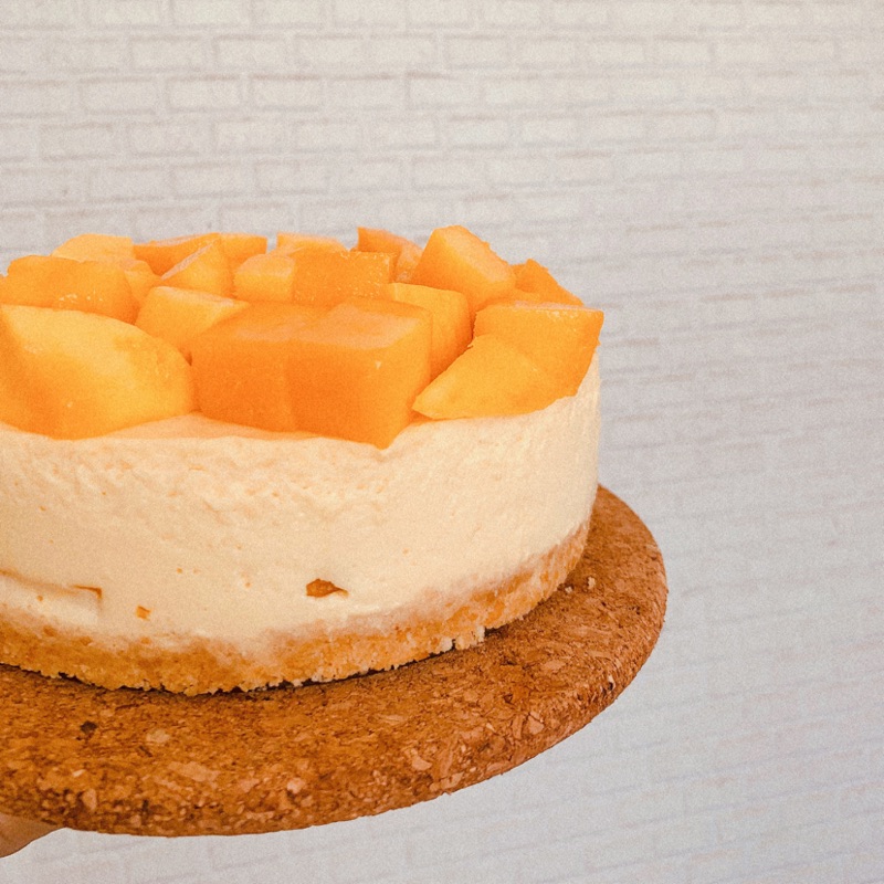 《芒果生乳酪蛋糕 六吋盒裝》香甜可口 新鮮現做 江先生杯子蛋糕