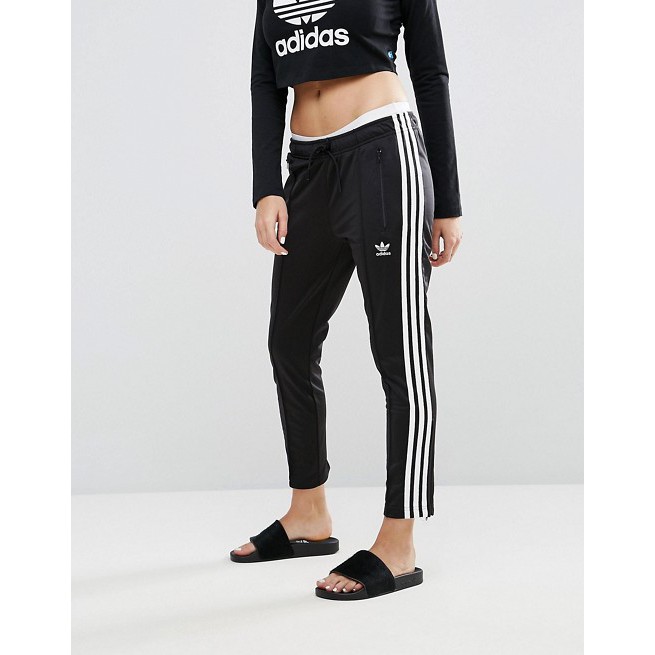 Adidas originals 2025 cigarette pants