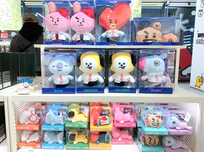 現貨 BT21 校服 立娃 吊飾 娃娃吊飾 趴娃磁鐵 制服 校服 站娃