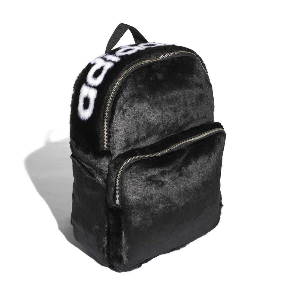 【菁炭元素】ADIDAS 後背包 Classic Backpack 愛迪達 流行時尚 絨毛 人造毛料 穿搭 DH4373