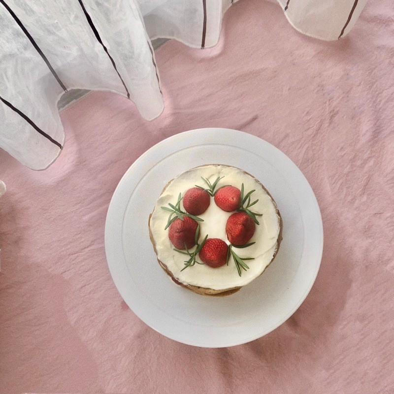 【玖陸】客製化鮮奶油蛋糕🍰草莓口味 裸蛋糕 迷迭香 素食無蛋