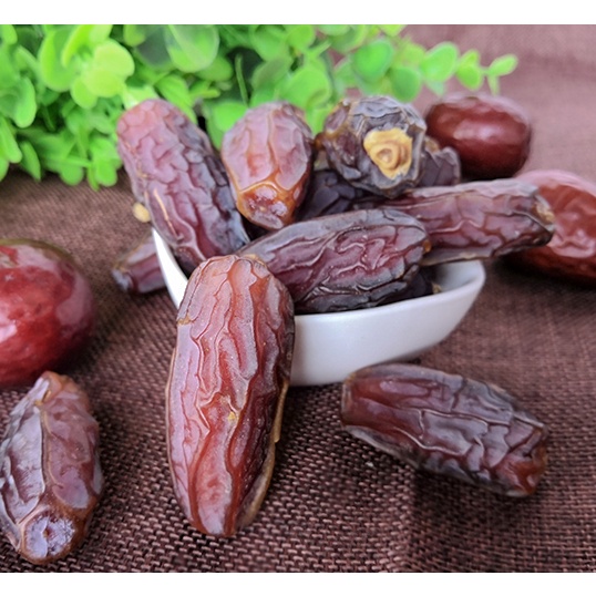 <五寶松鼠堅果雜貨舖> 椰棗  *松鼠飛鼠大赤鼯鼠鸚鵡零食*