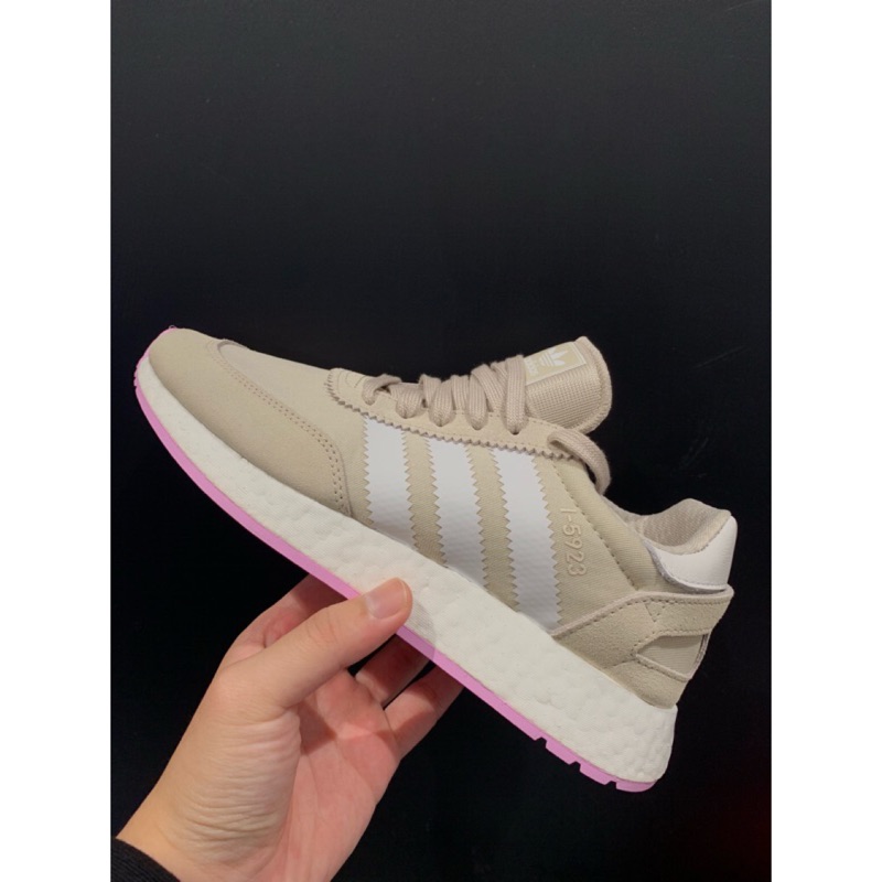 b37973 adidas