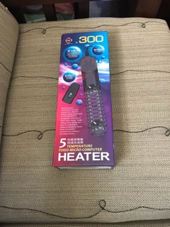 臺灣UP雅柏《5刻度微電腦恆溫加溫器》離水斷電、搖控式一900W/500W/300W/150W