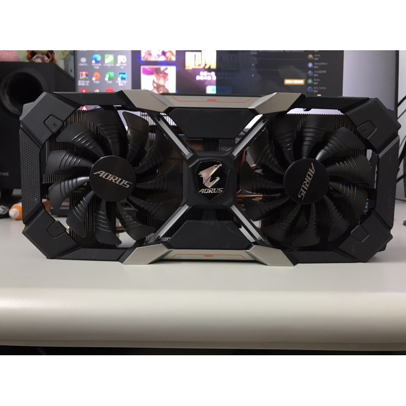 技嘉 AORUS RX580 8G XTR 散熱器