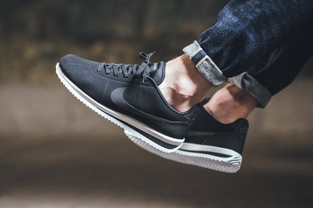 nike women's cortez ultra moire