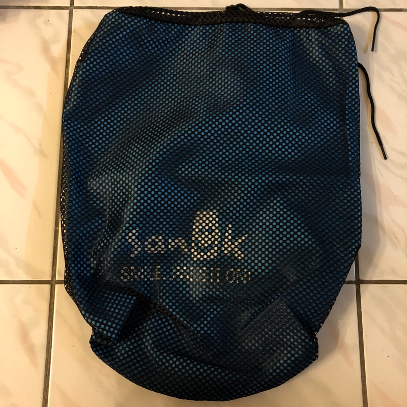 Sanuk 圓筒網格背袋 提袋