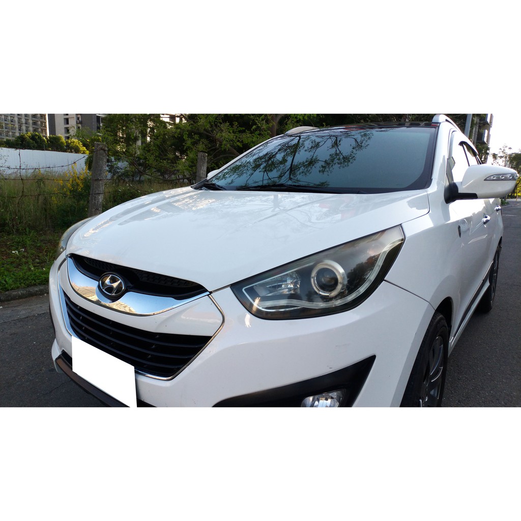 11 現代hyundai Ix35 2 4 4wd 白色休旅車suv 五門低里程 二手車中古車 蝦皮購物