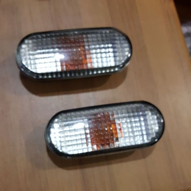VW Volkswagen MK3 Golf Vento Passat B4 HELLA葉子板燻黑側燈