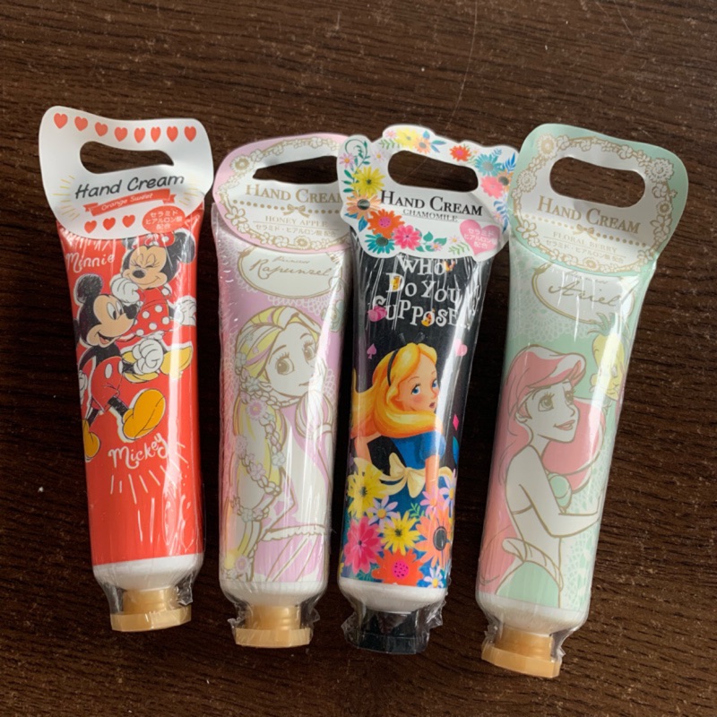 （日本購入）迪士尼商店購入 迪士尼系列 保濕護手霜(30g) 米奇米妮/長髮公主/小美人魚/愛麗絲