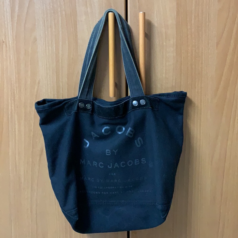 《二手包》美國🇺🇸Marc by Marc Jacobs 黑色大經典招牌LOGO帆布包