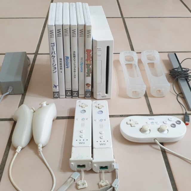 二手Wii主機含六遊戲片無改機