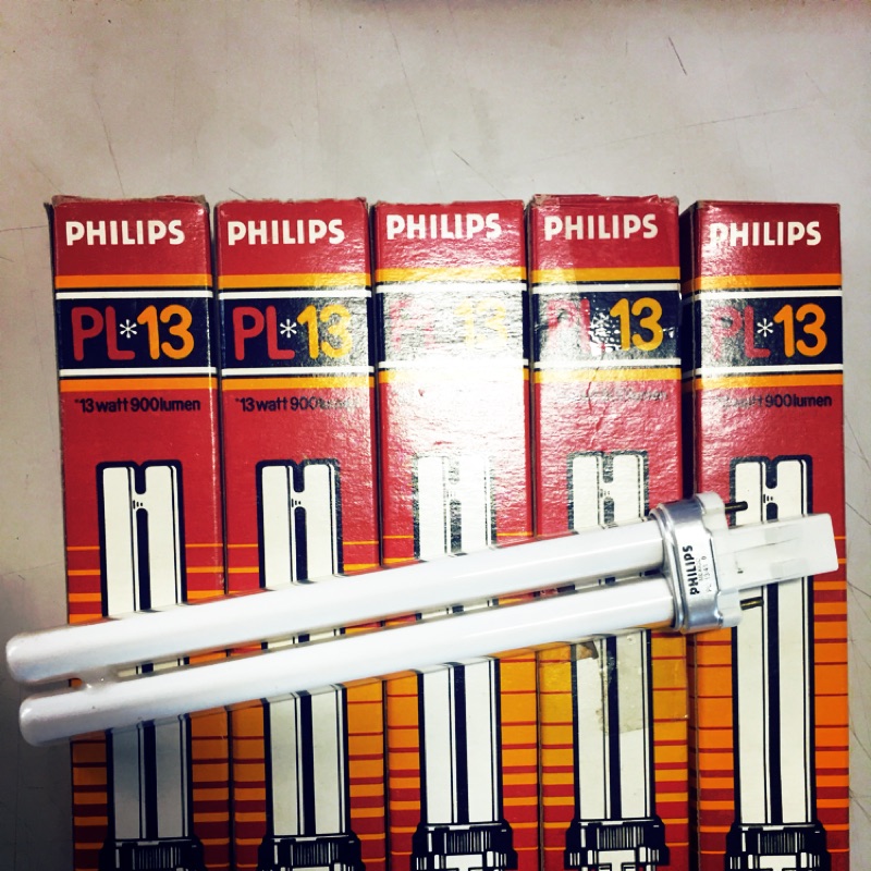 Philips 飛利浦 PL 13 W 省電燈管-黃光