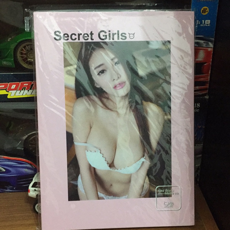 SecretGirls Vol.1 安希封面 寫真書 安希、施菲亞 Feiya、雅涵 Kimi、胡綺、瑞秋、布布 寫真