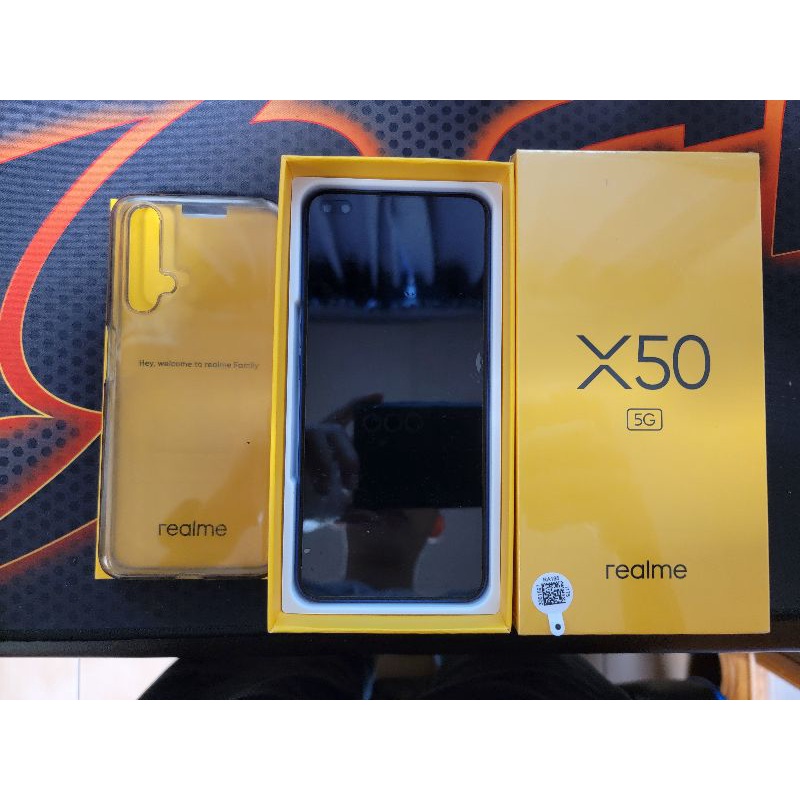 Realme x50 5g 8G/128G 極地藍 約85成新 完整盒裝配件 螢幕原廠保護貼（正面玻璃無傷） 邊框小刮傷