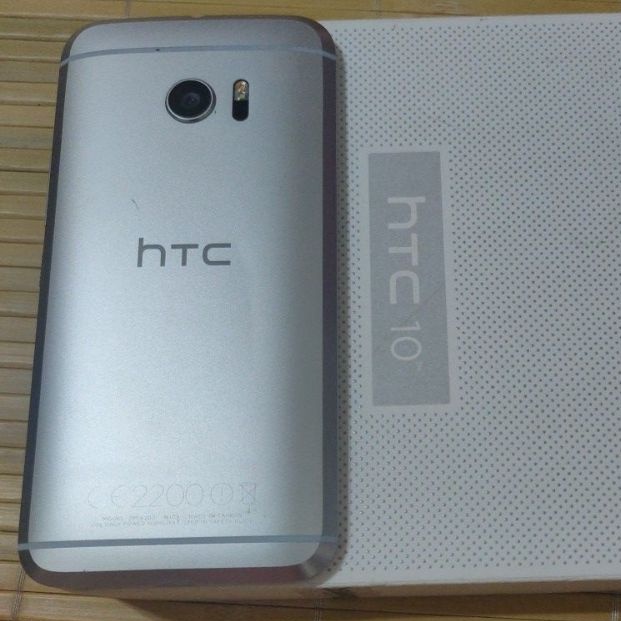 HTC 10 二手高階手機（電池易熱需自行更換）