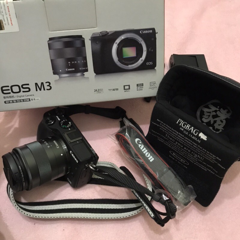 [二手］Canon EOS M3 類單眼相機 贈黑白背帶、豬豬保護袋