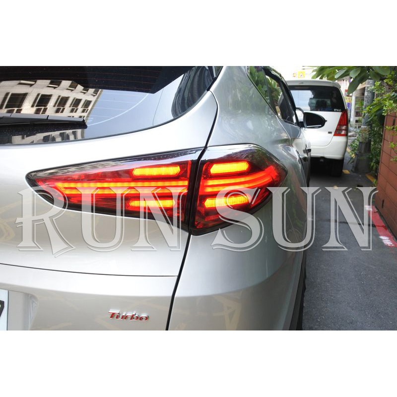 ●○RUN SUN 車燈,車材○● 全新 現代 15 16 17 TUCSON 升級凱雁款LED全紅光柱 尾燈 台製