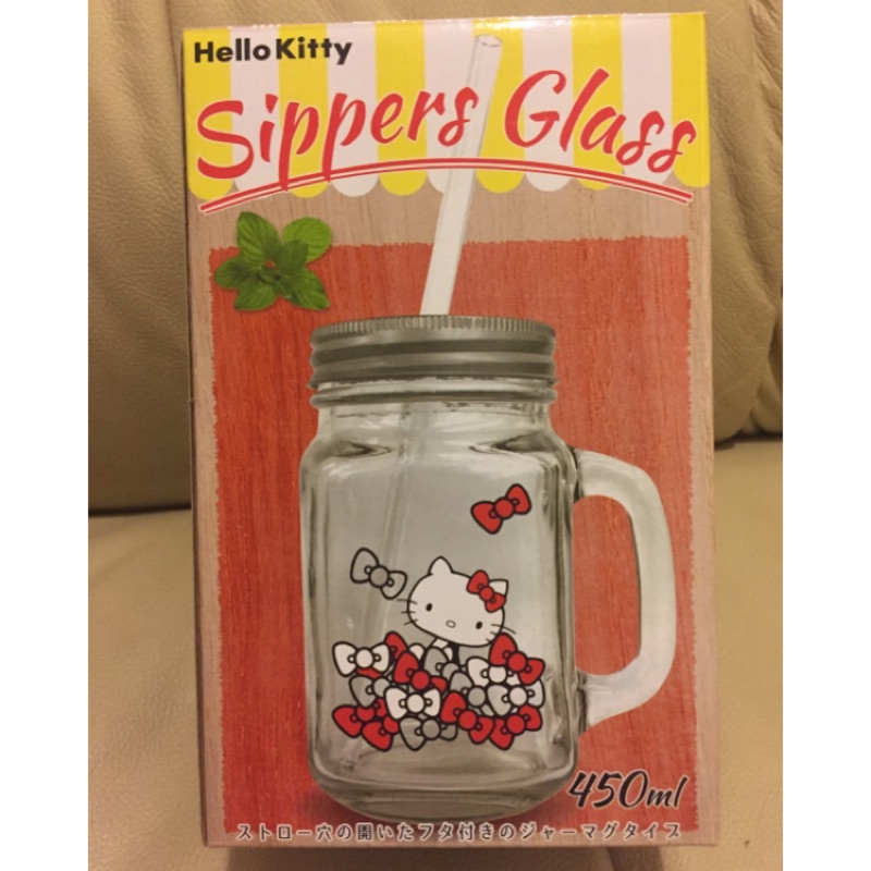 日本三麗鷗 Hello Kitty 450ml有蓋玻璃杯 梅森瓶 水杯 飲料杯 沙拉罐(附吸管)