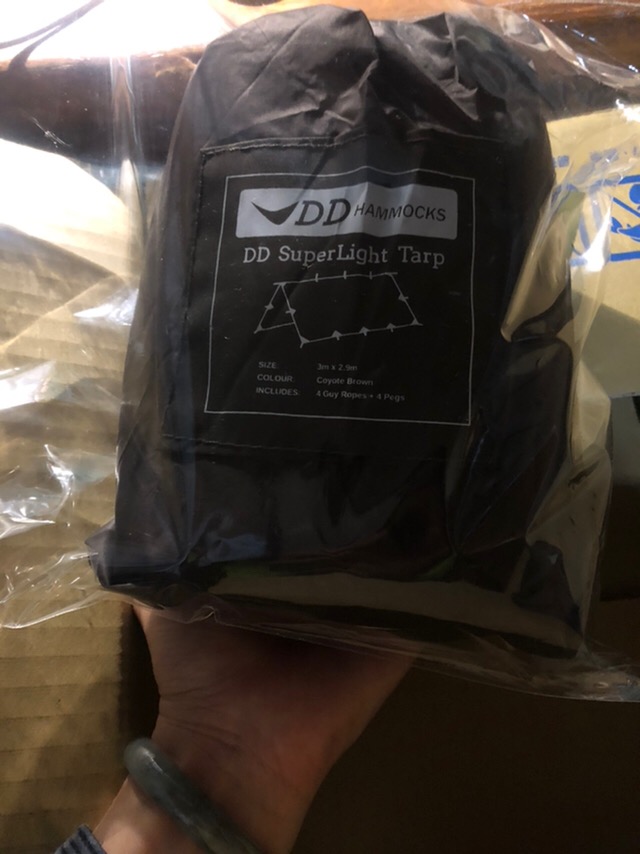新品未開封 DD SuperLight Tarp (Coyote Brown) 商品が購入激安