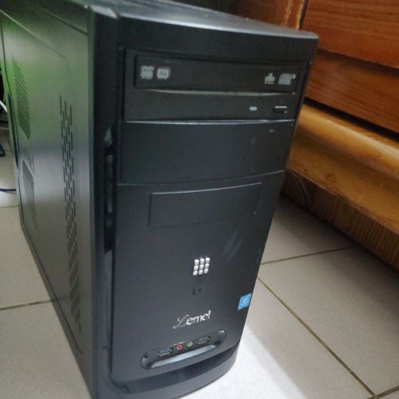 文書電腦 G4400 8g 300w