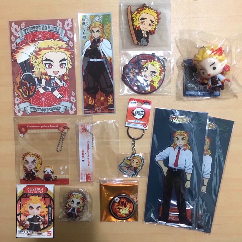 鬼滅之刃正版周邊❤️‍🔥炎柱煉獄杏壽郎無限列車徽章🇯🇵限定吊飾 學園物語立牌 壓克力 明信片 煉獄千壽郎一番賞軟膠吊飾