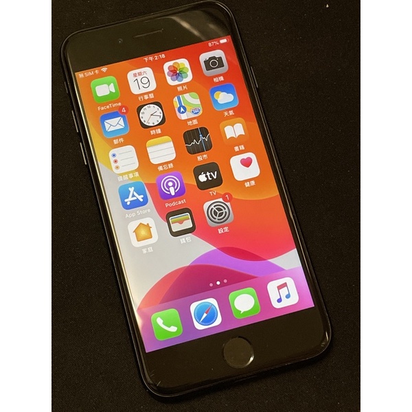 ［中古二手］蘋果Apple iPhone 7 32g 32gb 霧黑手機。行動電話。功能正常。單機。無配件。iOS 13