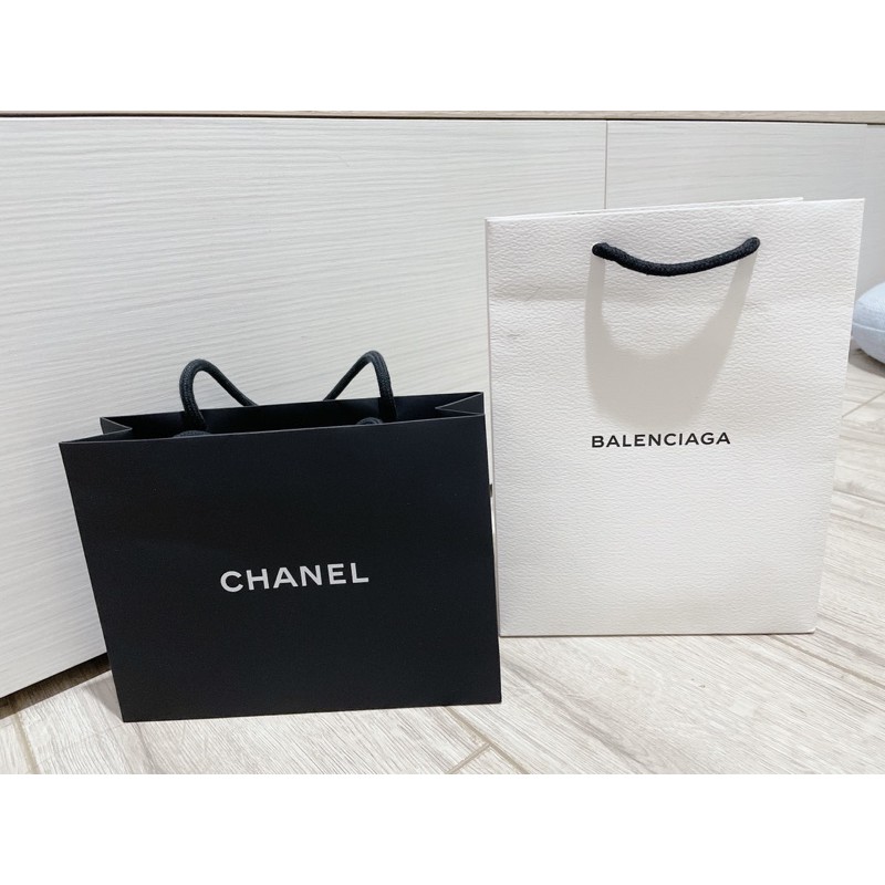 名牌紙袋  專櫃購買皮夾/圍巾的紙袋 Loewe Chanel Hermes