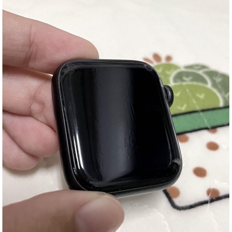 下殺最低價🔥 Apple Watch SE 40mm 太空灰送錶殼🌟