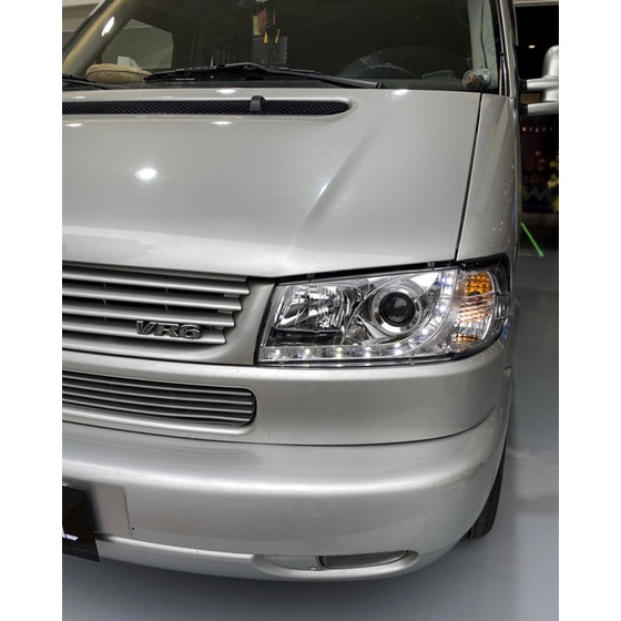 &lt;台灣之光&gt; VW T4 VR6 GP版97 98 99 00 01 02年R8樣式LED光條 晶鑽 魚眼 大燈組