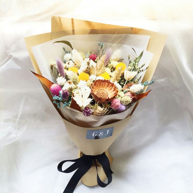 自然風鄉村系列乾燥花束 畢業花束 獻花花束 蝦皮購物