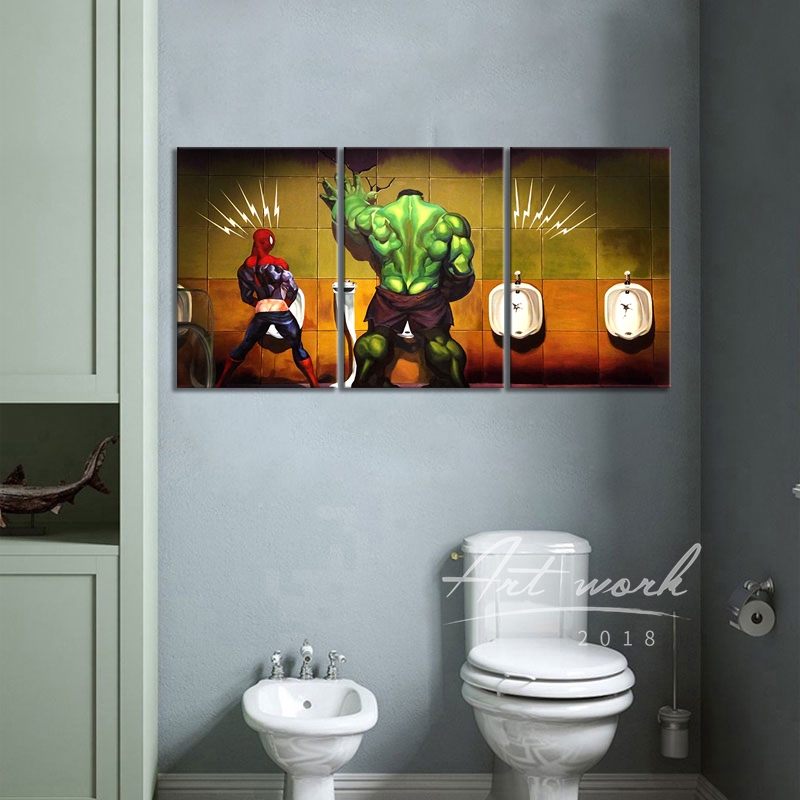 【免運】創意惡搞 漫威DC英雄上廁所 復仇者聯盟 小丑 黑武士 尿尿圖 衛生間掛畫 洗手間裝飾畫 實木框畫 浴室掛畫