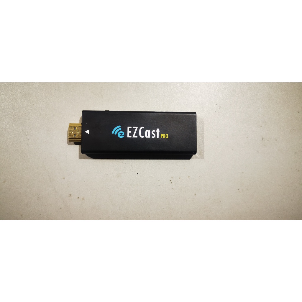 二手 EZCast Pro D01 4K 支援AirPlay、Miracast、DLNA