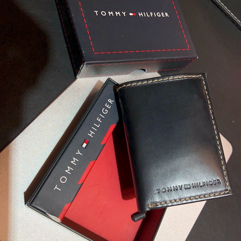 【Tommy Hilfiger】美國帶回 正品高質感皮質小短夾 錢包 皮夾 全新未使用 聖誕節交換禮物首選