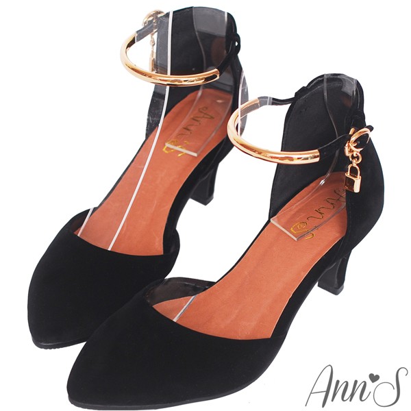 Ann’S優雅示範-金屬繫帶小鎖頭中跟尖頭鞋-黑