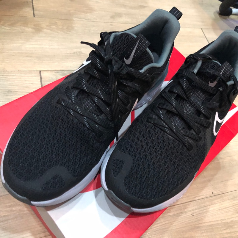 《近全新》Nike Legend React 2  AT1368001   黑色 男 透氣慢跑鞋