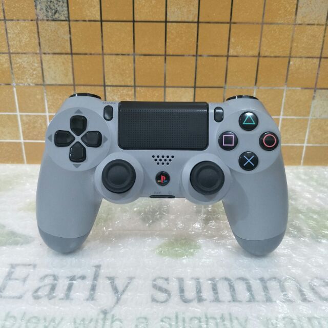 Ps4 20週年原廠無線紀念手把（經典灰）