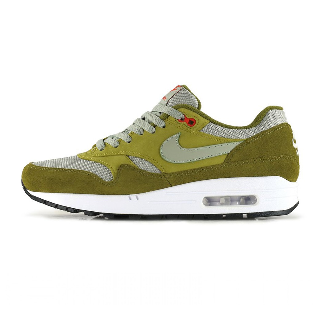 green curry air max 1