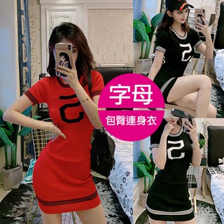 【JS 姊妹時代】【YL19122】時尚圓領5號字母條文短袖腰身顯瘦包臀連身上衣