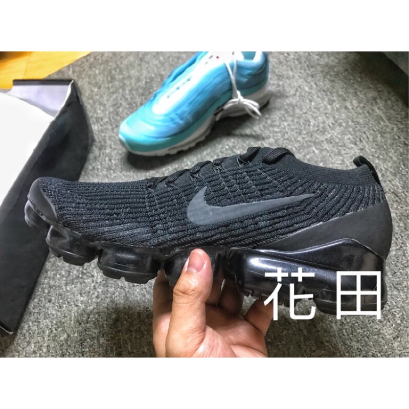 nike air vapormax 3.0 triple black