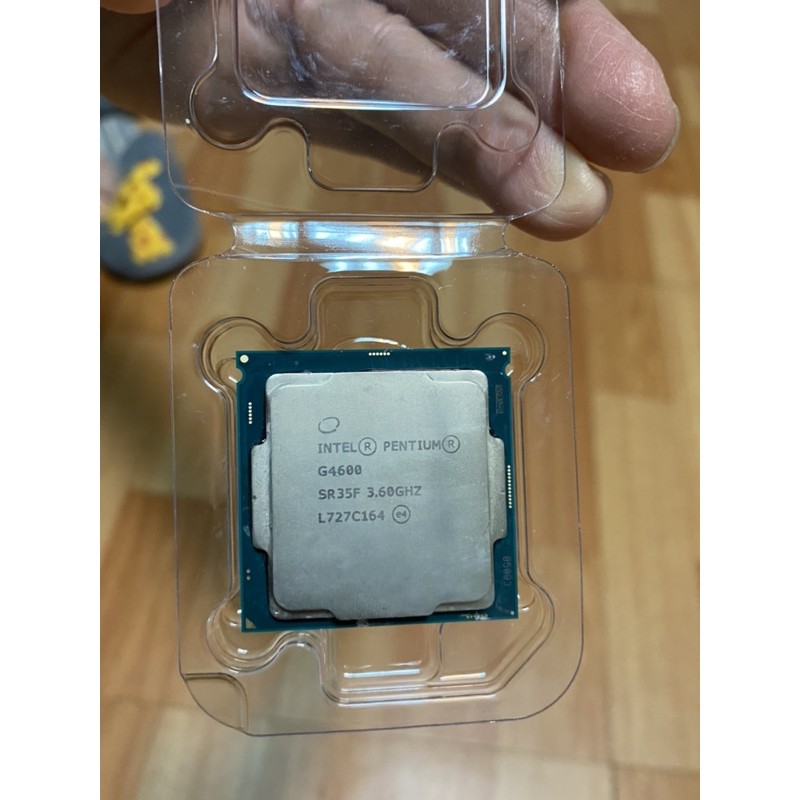 Intel Pentium G4600 1151 二手 含 風扇