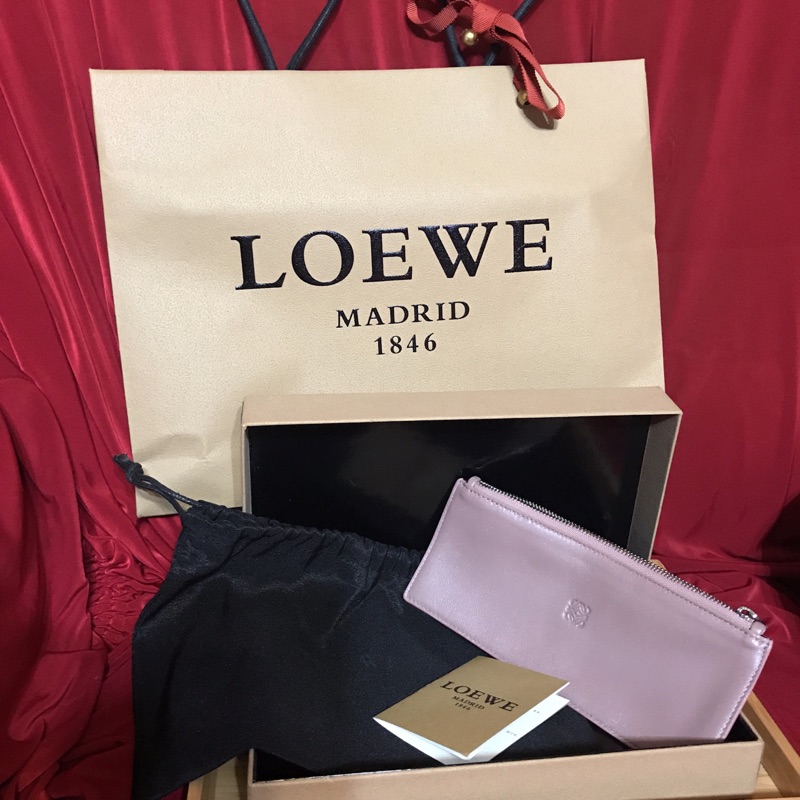 Loewe 化妝包加名片夾