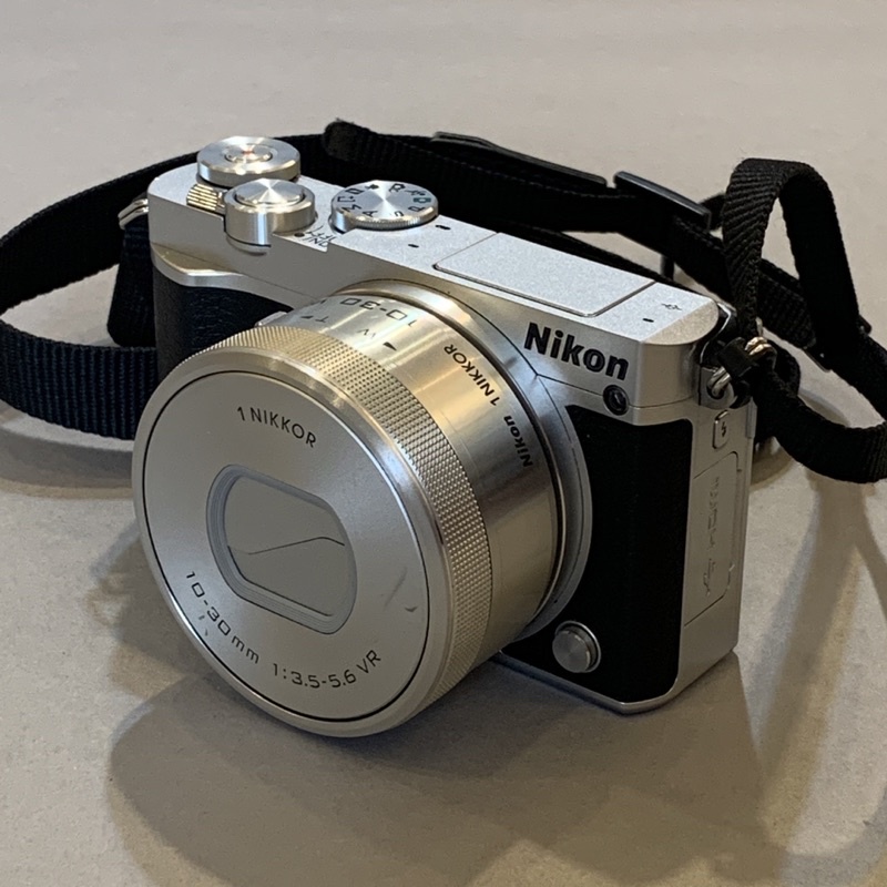 二手Nikon J5+10-30mm kIT 微單眼相機