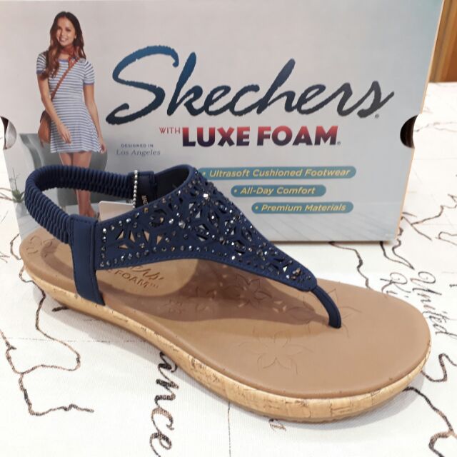 skechers luxe