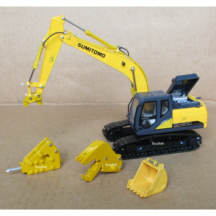 [丸山建機模型店]---SUMITOMO SH210-6 + 手工製三工具 1/50 怪手挖土機模型