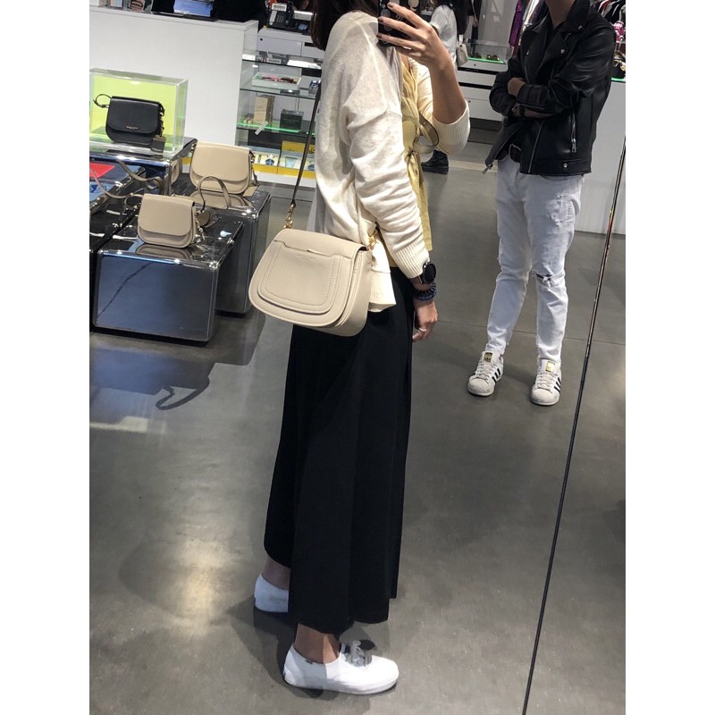 二手 Marc Jacobs Mj 馬鞍包 馬蹄包 肩背包 米色 蝦皮購物