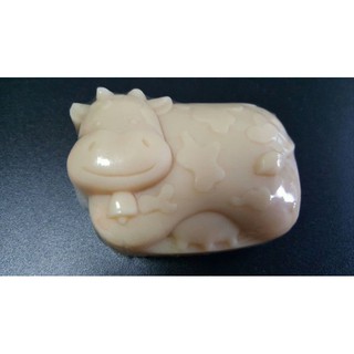 母牛矽膠模 手工肥皂矽膠模 可愛牛牛手工肥皂模 矽膠模型 特價 :295元---(咪咪熊的店)