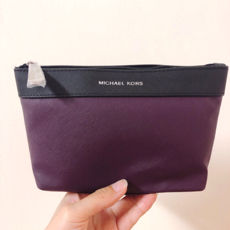 MK Michael Kors紫色化妝包